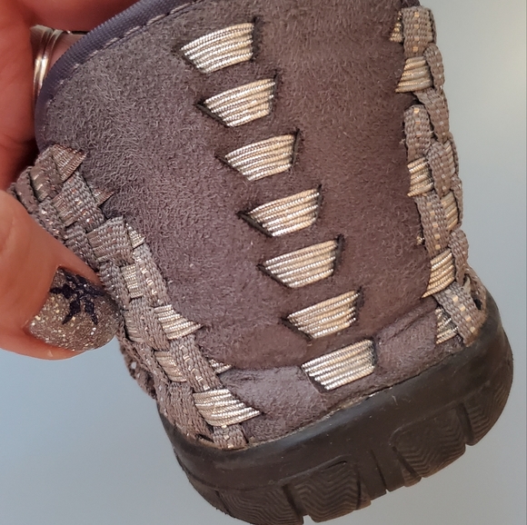 EUC Silver Metallic Mesh Stretchy Ballet Flat Sz 10 Very Comfortable - Picture 9 of 9